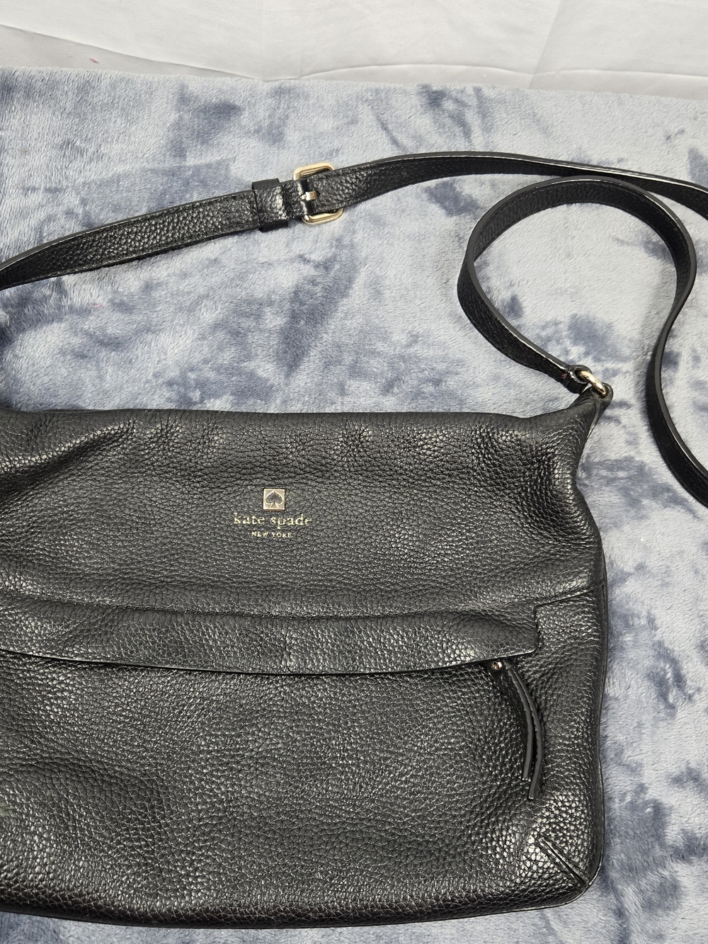 kate spade Black Pebbled Leather Crossbody Bag with Gold Logo